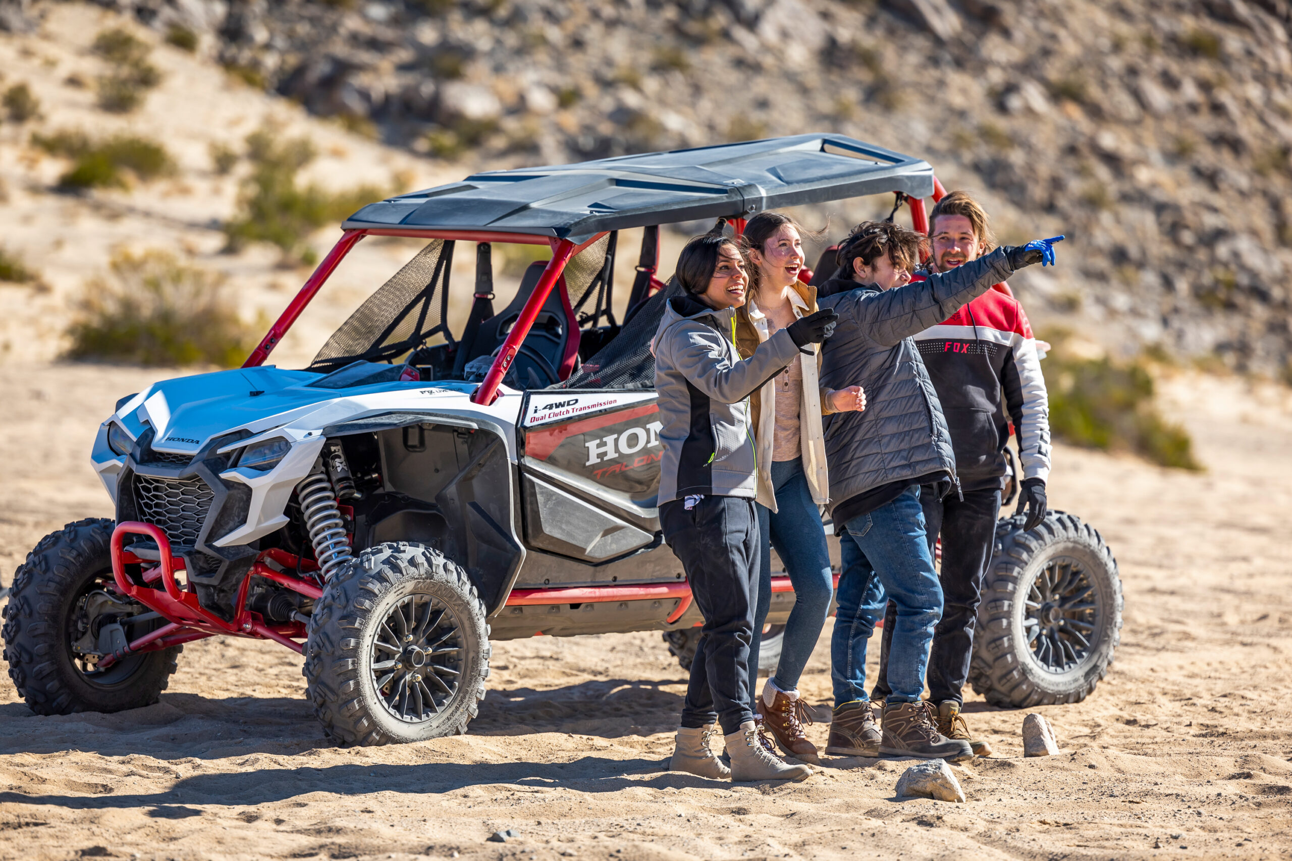 1000R4_Lifestyle_FY23_TALON_7959_rt_4_12_2026_8_29_27_PM